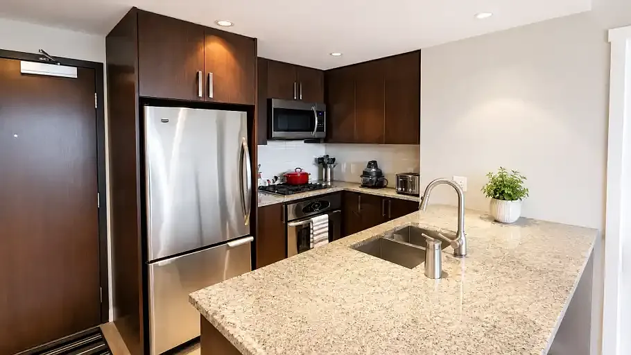 2 bed, 2.0 bath, 960 sqft, $2,700 — Photo 4