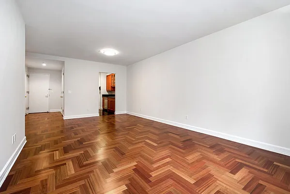 Rented by Keller Williams NYC | media 14