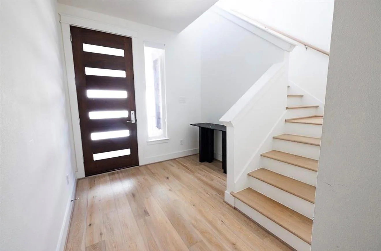 2 bed, 2.5 bath, 1536 sqft, $3,200 — Photo 4