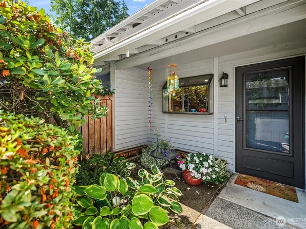 5527 Bridgeport Way W #C, University Place, WA 98467