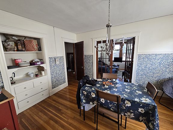 3rd image of 17 Elmira St #B