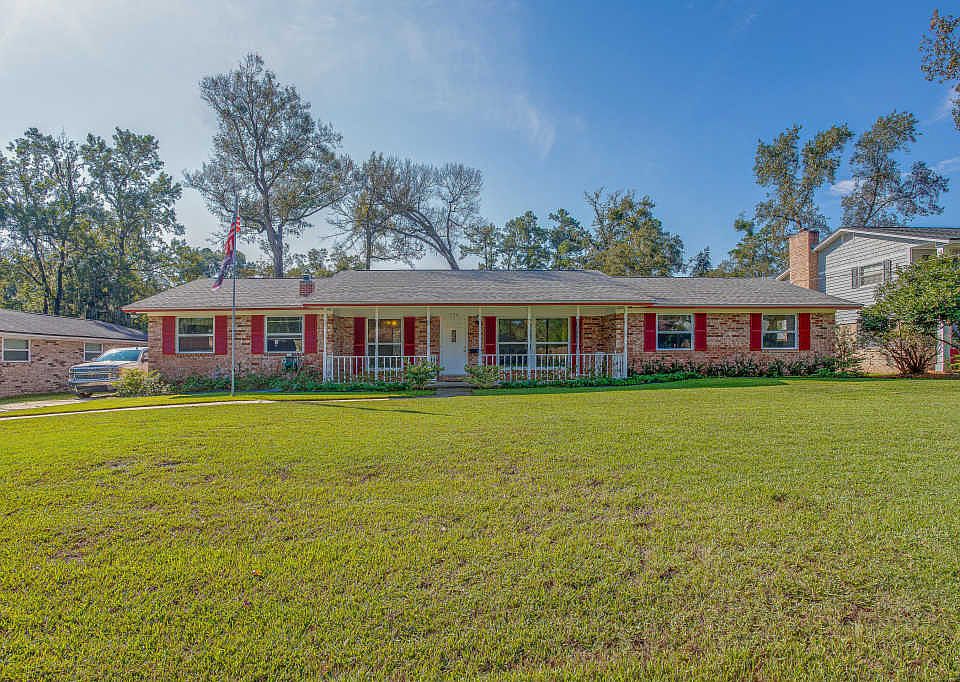 1st image of 738 Winfred Dr