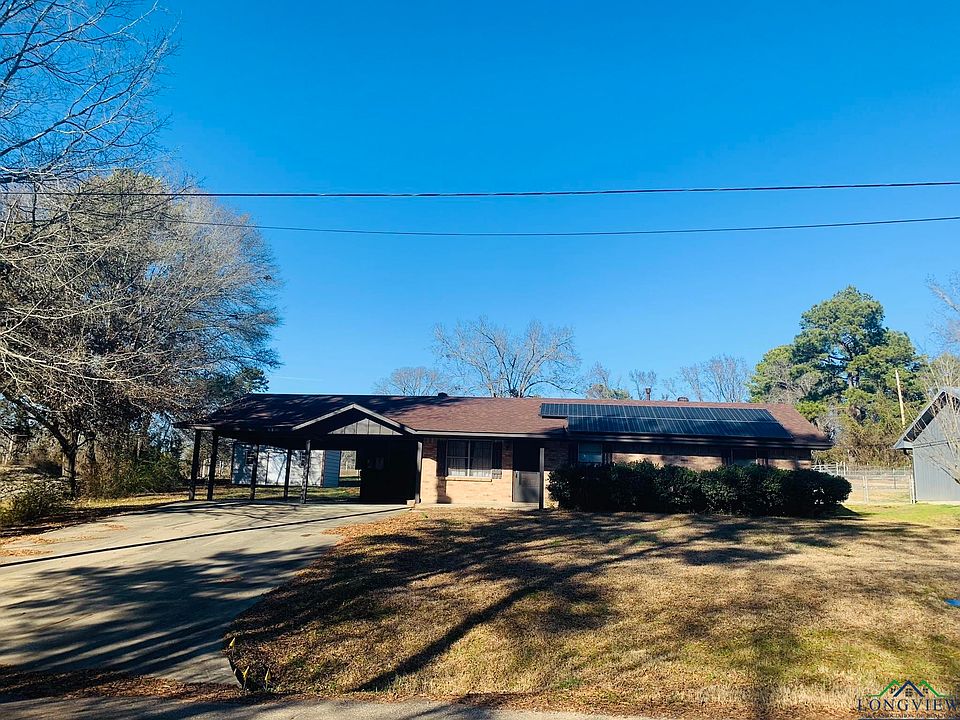 1st image of 608 Pine Trl