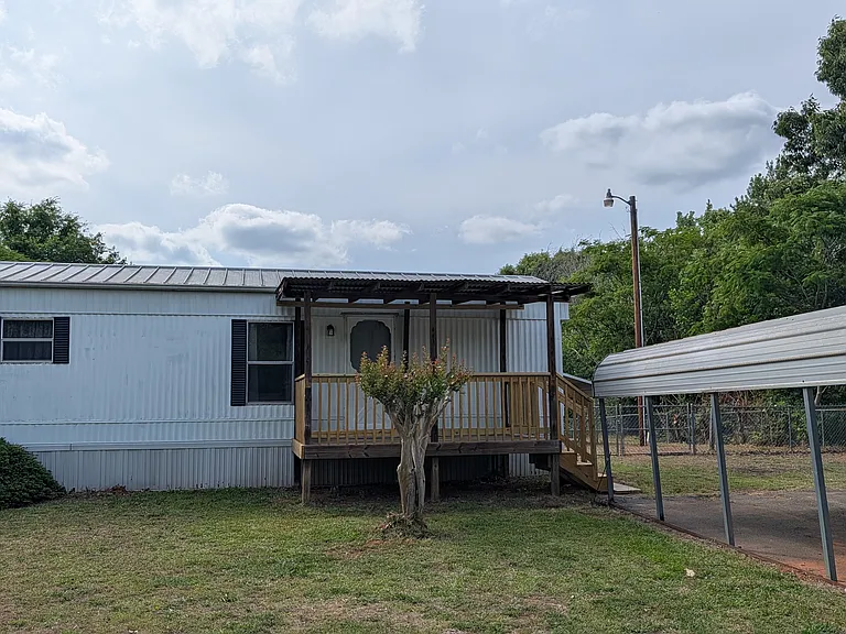 102 Rolandi Ct — Photo 1