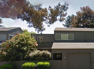 1541 NW Tanasbrook Ct, Beaverton, OR 97006