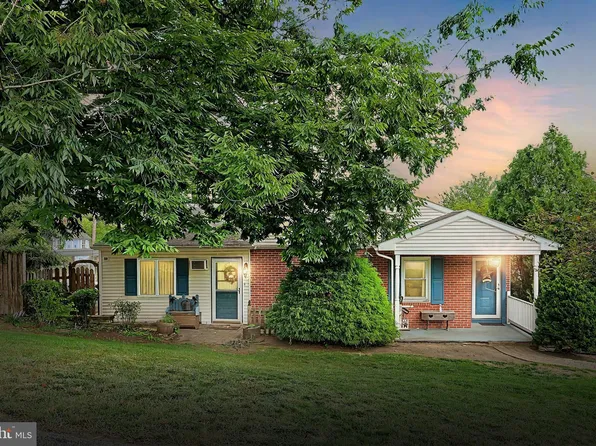 563 Greendale Rd, York, PA 17403