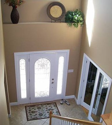 Foyer & grand staircase
