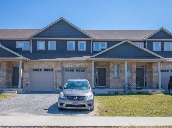 23 Manhattan Ct, Saint Catharines, ON L2R 0B8
