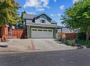 384 Moonraker Dr, Vallejo, CA 94590