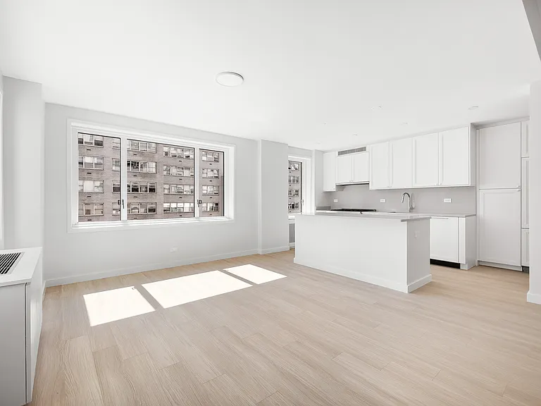 165 E 66th St #14E — Photo 5