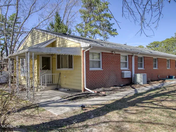 124 Hudson Parkway #D, Whiting, NJ 08759