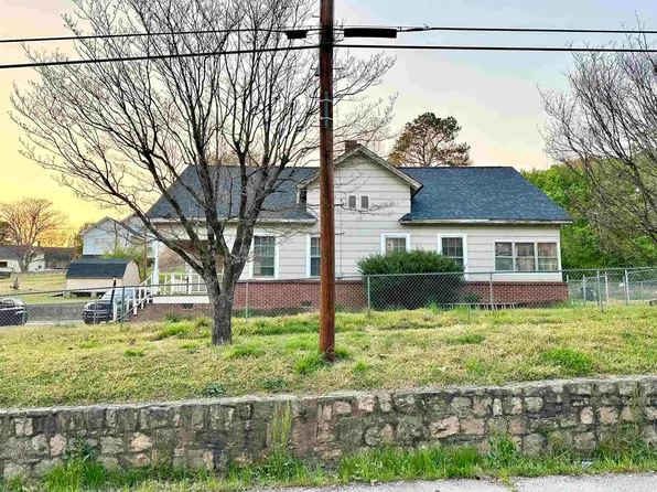 215 Limestone St, Pacolet, SC 29372
