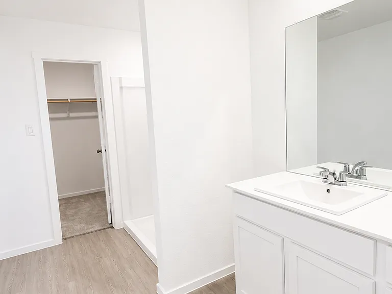 3156 Dispatch Dr — Photo 6