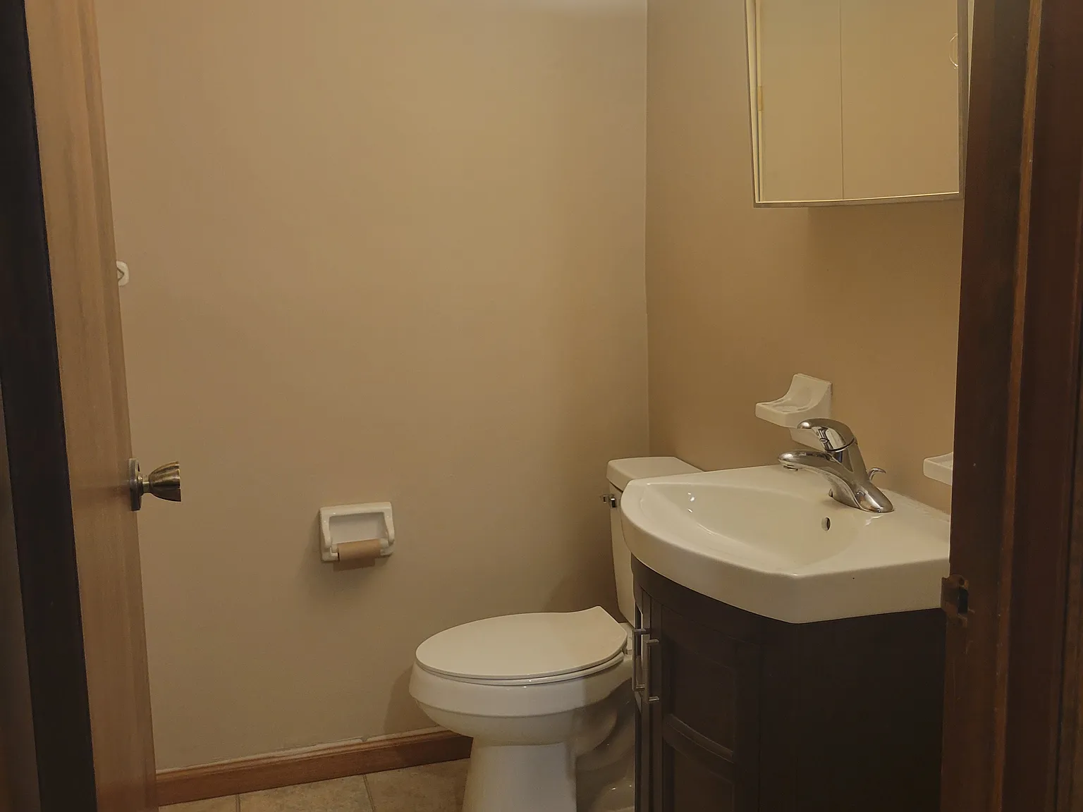 3 bed, 2.5 bath, 1980 sqft, $2,400 — Photo 3