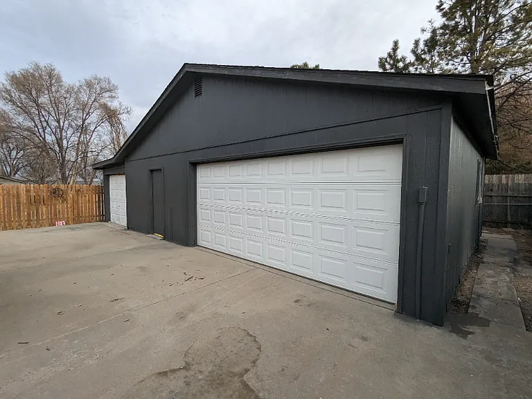 2424 Kara Ct — Photo 1