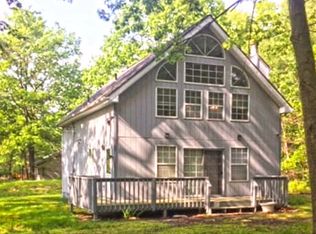 20 McKinley Ln, Albrightsville, PA 18210