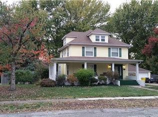 105 S 18th St, Blue Springs, MO 64015