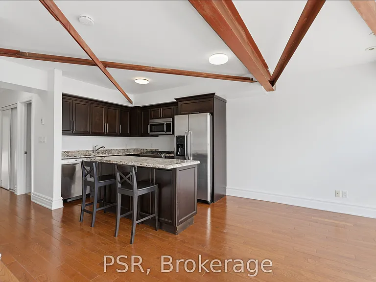 2541 Yonge St #1 — Photo 4