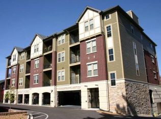 701 Knickerbocker St APT 207, Madison, WI 53711