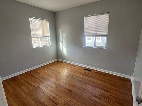 4th image of 935 E Vermijo Ave