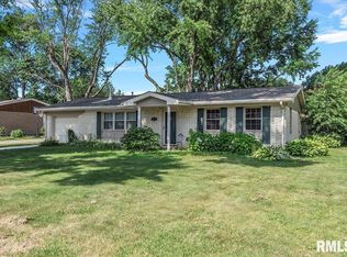 29 Royal Rd, Springfield, IL 62702