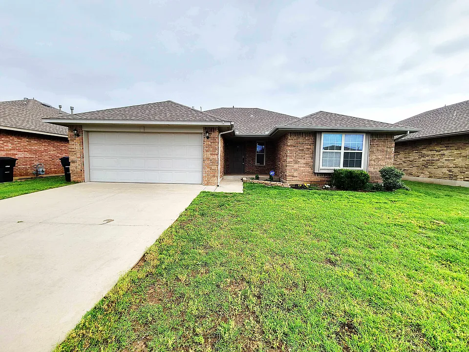 621 Apple Tree Ln