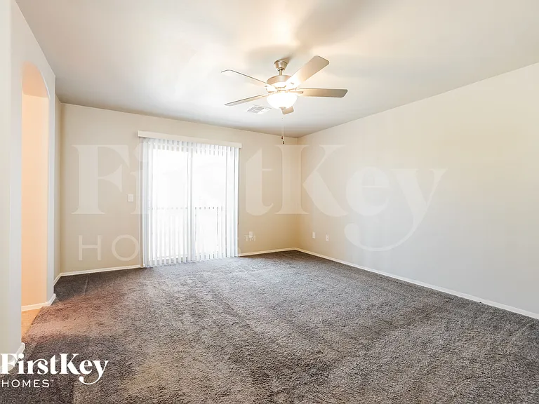 200 E Imperial Ct — Photo 7