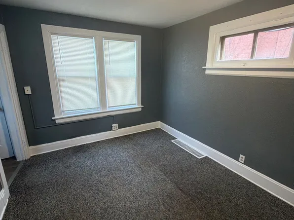 644 Thomas Ave, Saint Paul, MN 55104