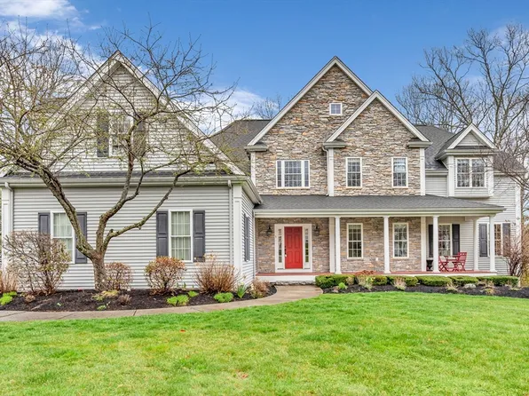 5 Symphony Dr, Franklin, MA 02038