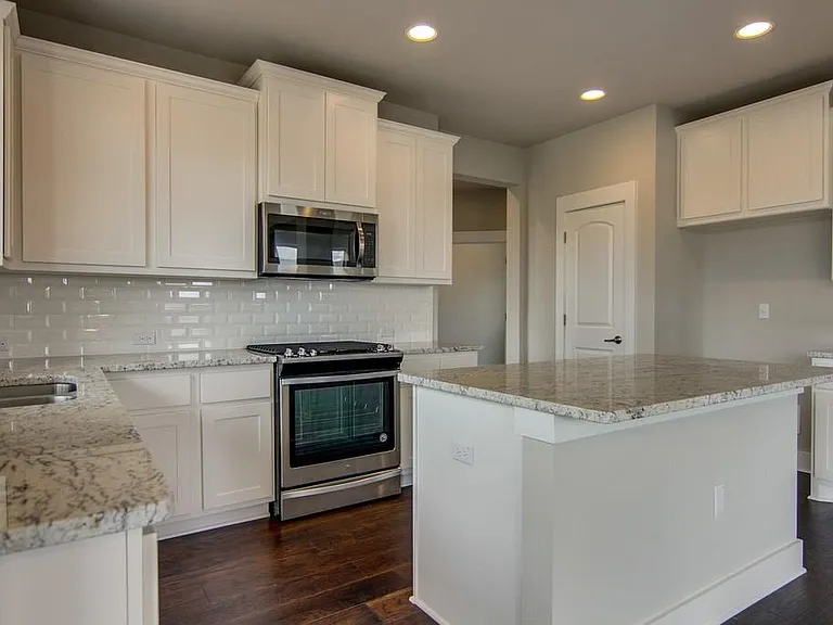 9503 McKnight Loop — Photo 13