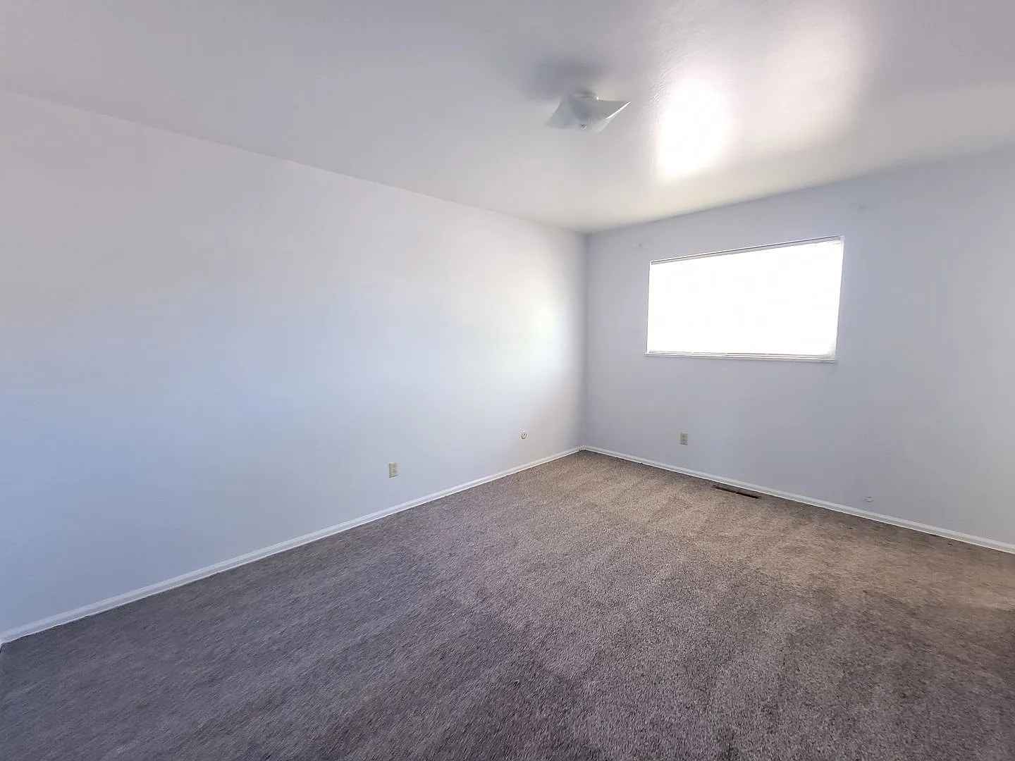 4075 Harbor Place — Photo 1