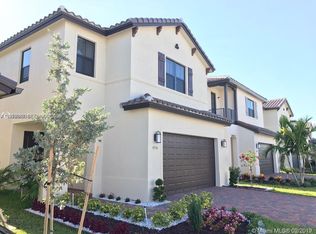 9574 W 34th Ave, Hialeah, FL 33018