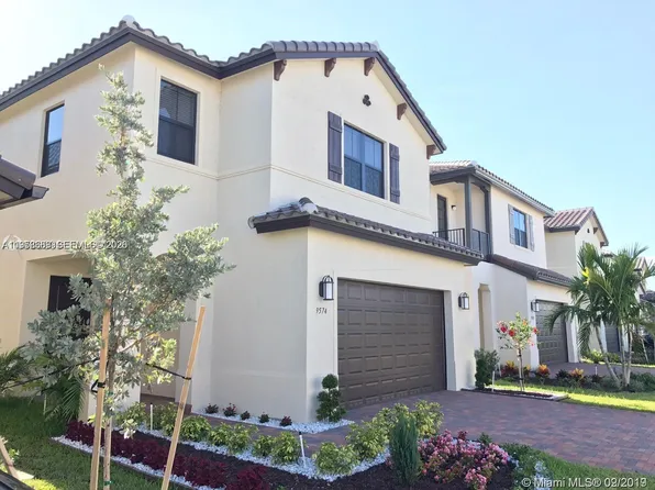 9574 W 34th Ave, Hialeah, FL 33018