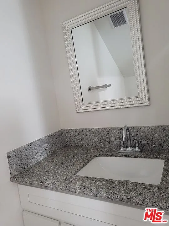 3 bed, 2.5 bath, $3,495 — Photo 4