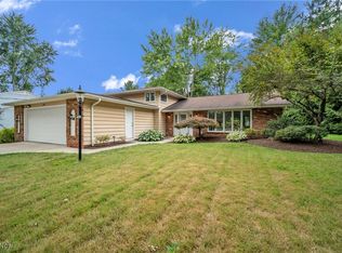 5910 Som Center Rd, Solon, OH 44139