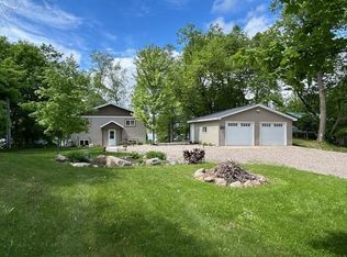 3904 Lakeview Dr, Cushing, MN 56443