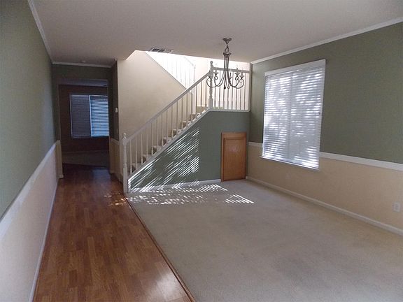 3rd image of 2526 Ozark Dr