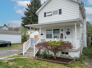 320 Flower St, Old Forge, PA 18518