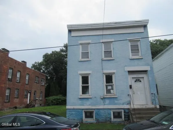 2326 Broadway, Watervliet, NY 12189