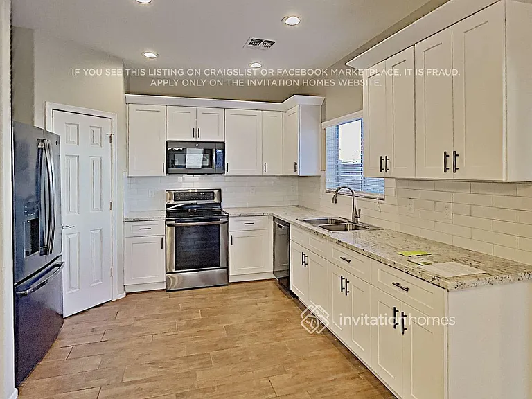 2554 E Indian Wells Pl — Photo 8