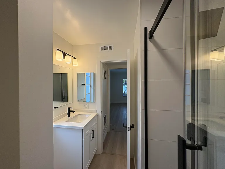 7556 Herschel Ave — Photo 11
