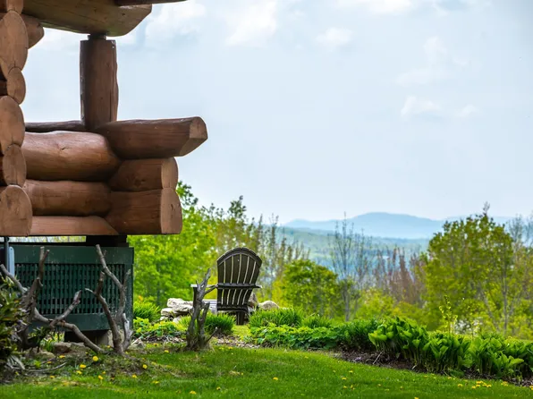 1059 Straight Road, Mount Holly, VT 05758