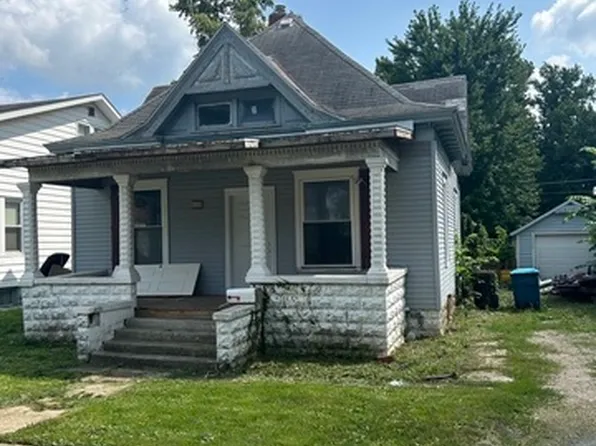 810 E Water St, Pontiac, IL 61764