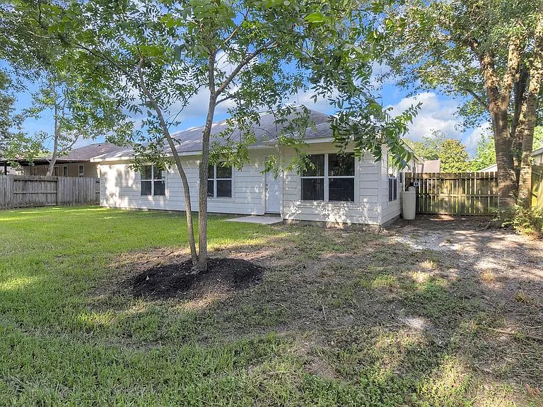 16413 Danika Oak Dr — Photo 26