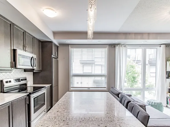 32 Fieldway Rd #99, Toronto, ON M8Z 0E3