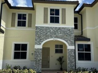 2627 SE 28th St, Homestead, FL 33035
