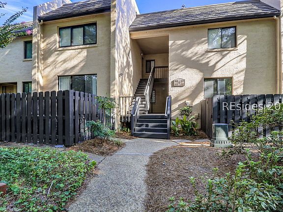 2nd image of 85 Folly Field Rd APT 119