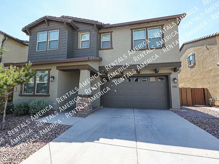 1051 E Armstrong Way — Photo 4