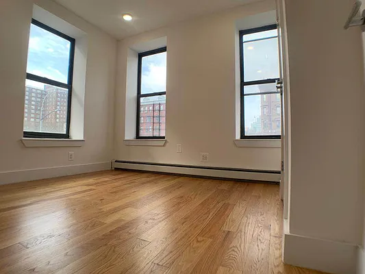 Rented by EastMount Realty LLC | media 28