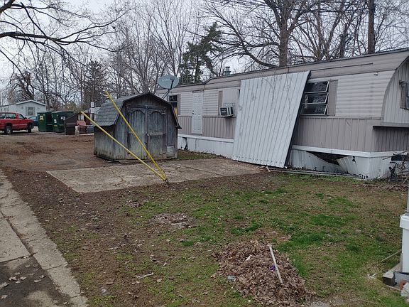 4th image of 4923 Rockville Rd Unit 3-03